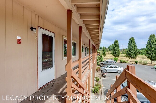 Building Photo - 11580 SW Hall Blvd