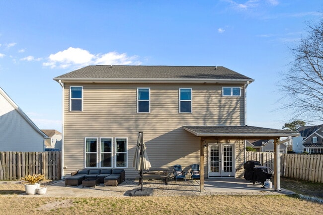 Building Photo - 115 Hampton Dr