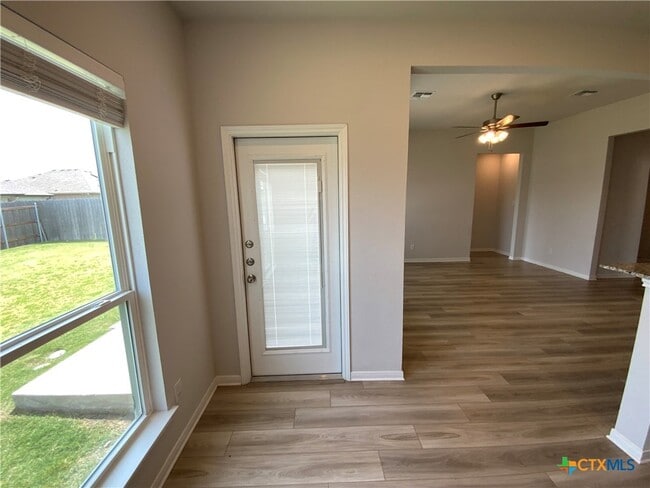 Building Photo - 2212 Clove Ct