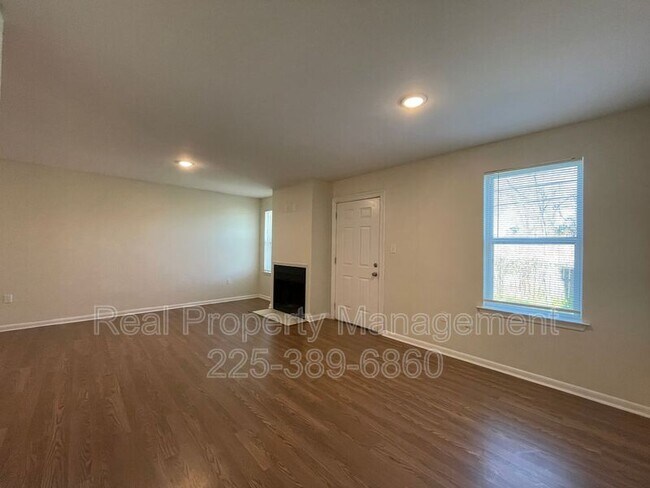 Building Photo - 7743 Bles Ave