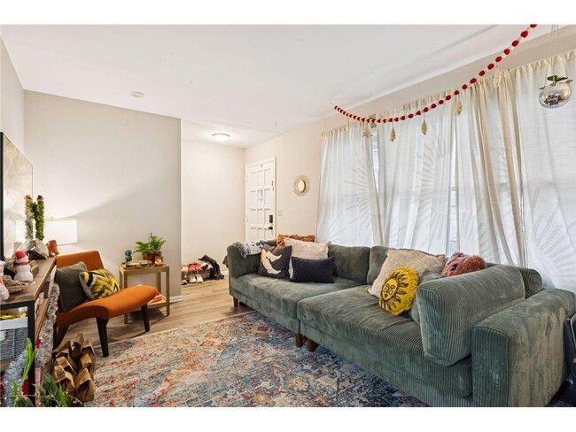 Building Photo - 3513 Emerson Ave S