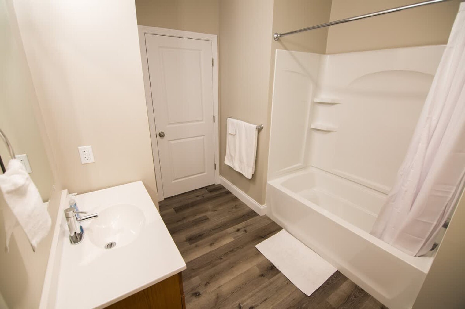 Building Photo - 140 Pearl St