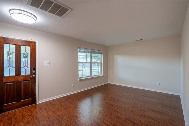 Building Photo - 15907 Kings Cypress Ln