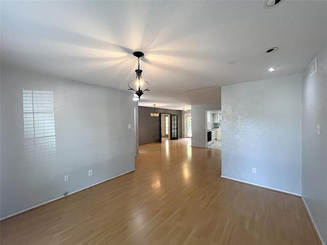 Building Photo - 804 Wateka Way