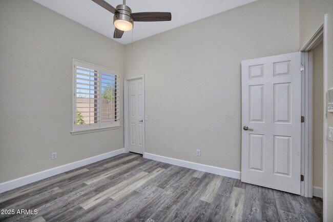 Building Photo - 12706 E Desert Cove Ave