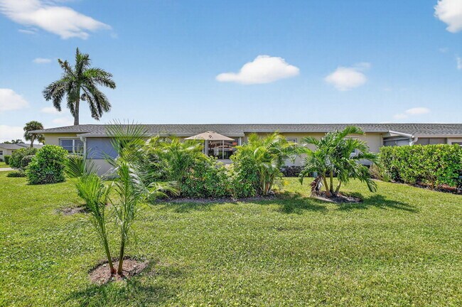 Building Photo - 2673 Barkley Dr E