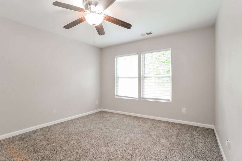 Building Photo - 1040 Joselynn Drive