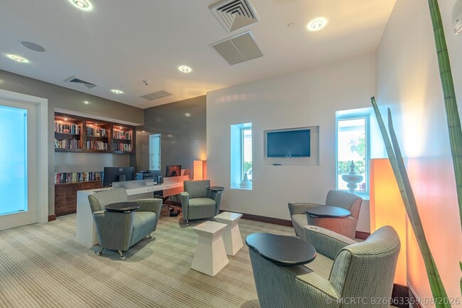 Building Photo - 2821 N Ocean Blvd