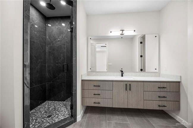 Building Photo - 21 Dorado Dr