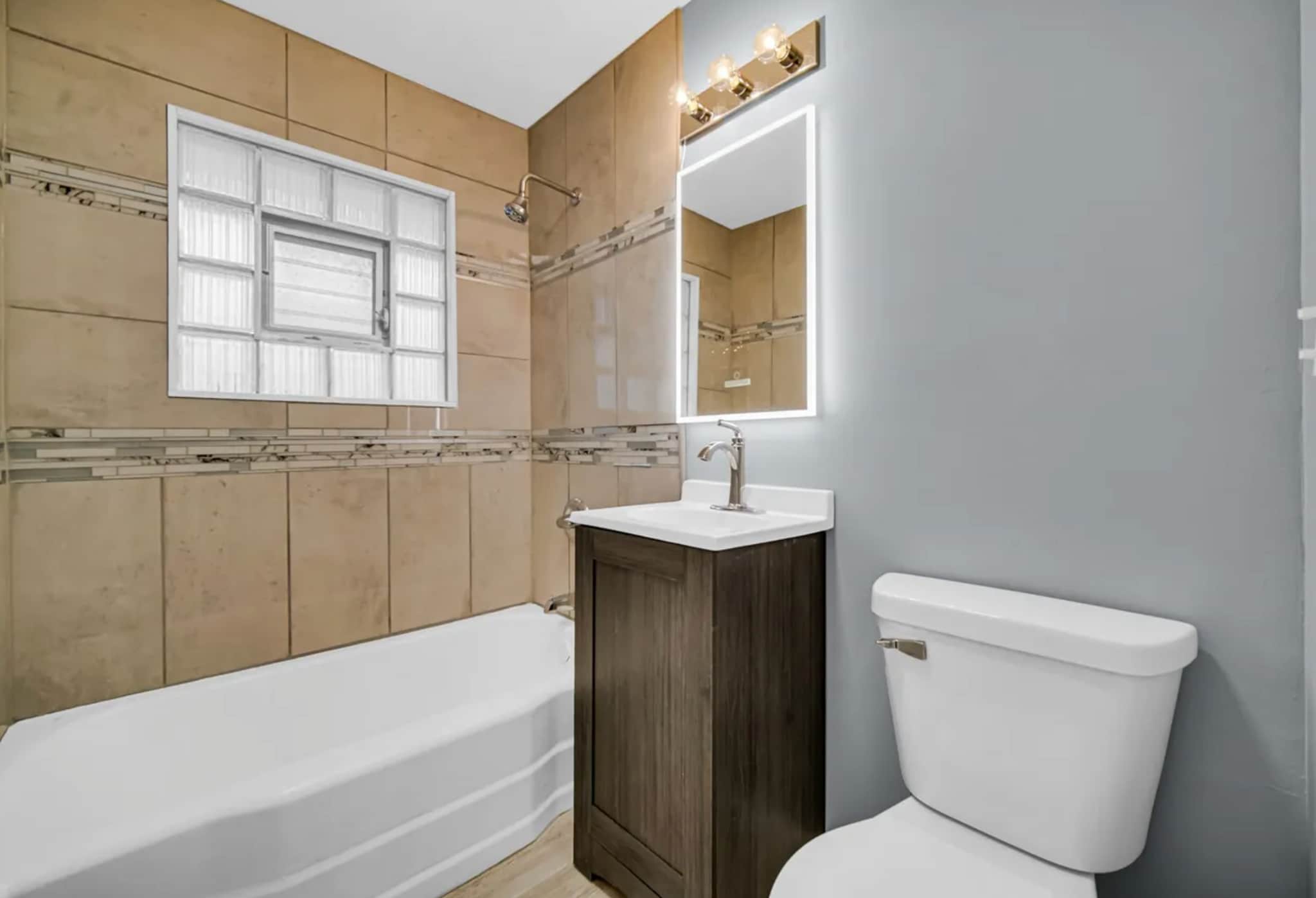 Building Photo - 212 Timrick Dr