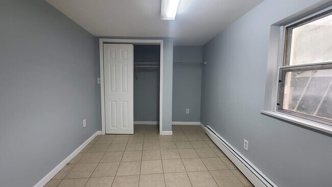 Building Photo - 6206 Newkirk Ave