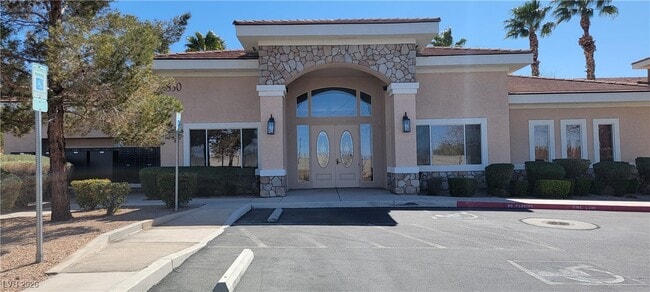 Building Photo - 830 Carnegie St