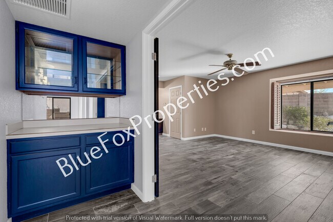 Building Photo - 9810 Amarosa