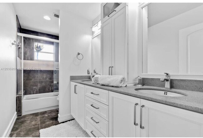 Building Photo - 1333 SW 175th Way