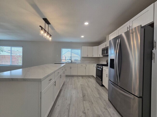 Building Photo - 11321 Volans St