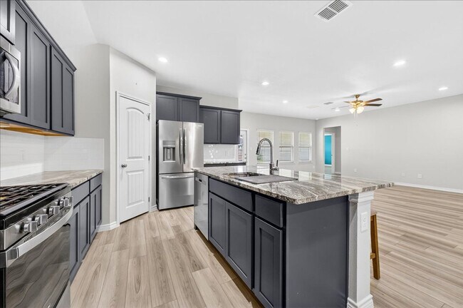 Building Photo - 7938 Rancho Vista Blvd E