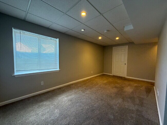 Building Photo - Beautiful Four Bedroom Home with Finished Basement in Spring Creek Meadows!