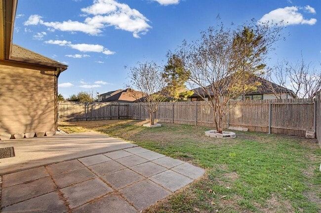 Building Photo - 817 Oatmeal Drive