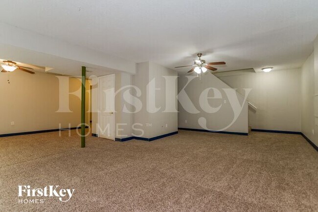 Building Photo - 13209 S Foxridge Dr
