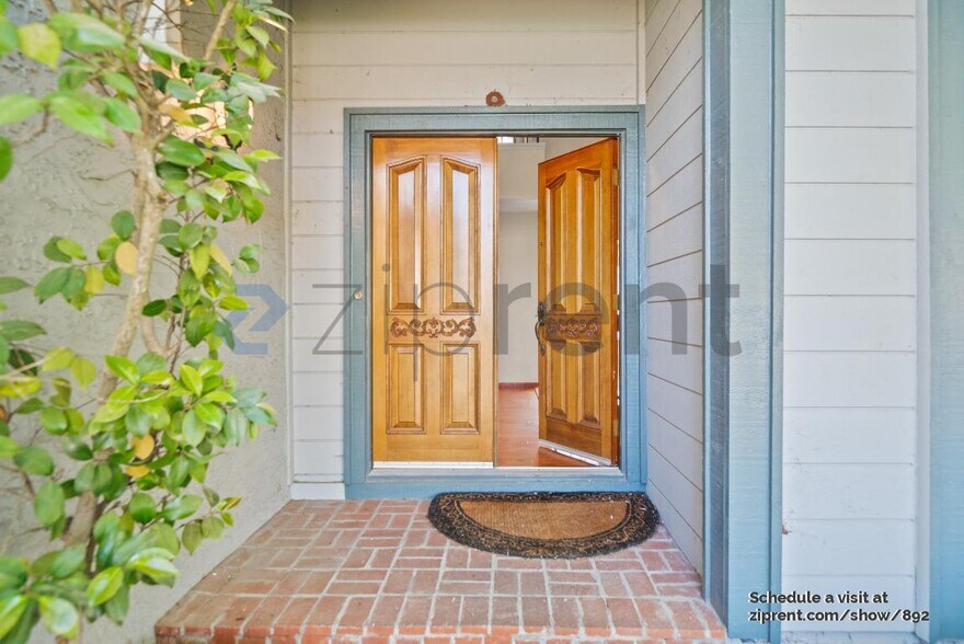 Building Photo - 3700 Hidden Springs Ct