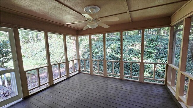 Building Photo - 103 Westland Ct
