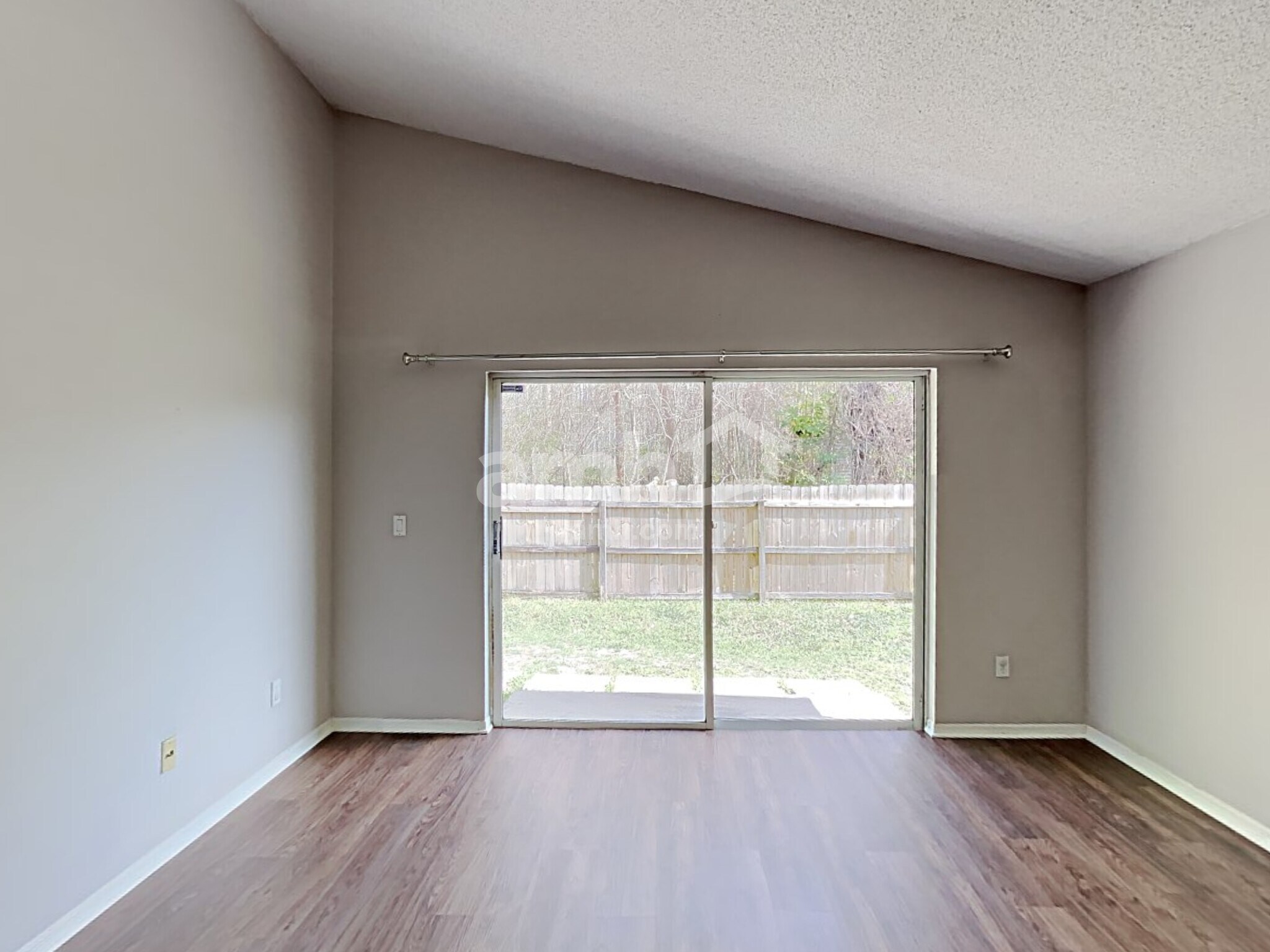 Building Photo - 503 Tree Shore Dr