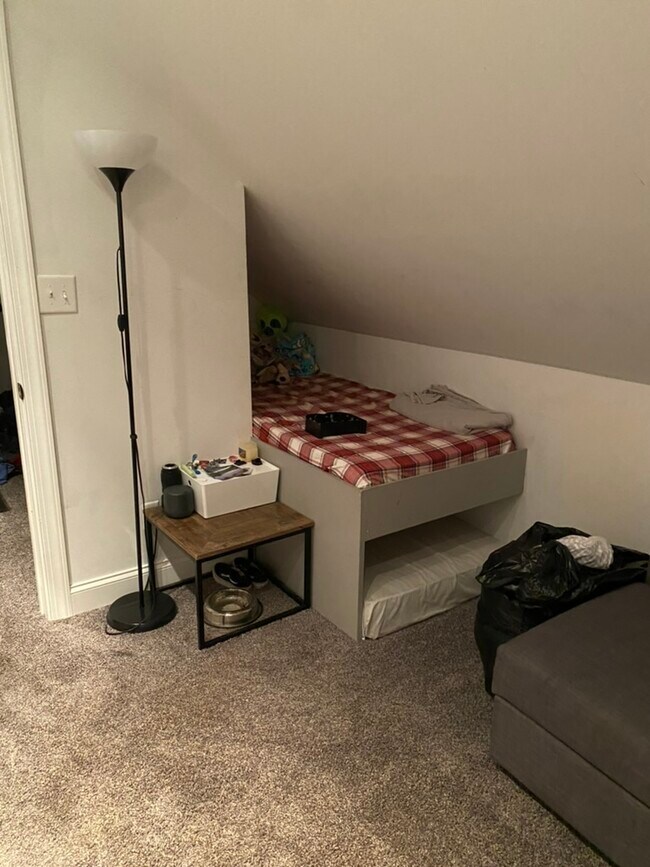 Bedroom 4 3rd floor - 2432 E County Line Rd