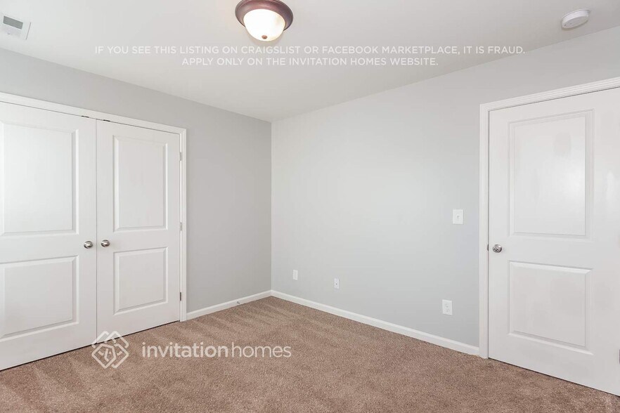 Building Photo - 7004 Dacian Ln