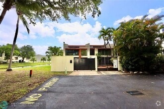 Building Photo - 7760 SW 103rd Pl