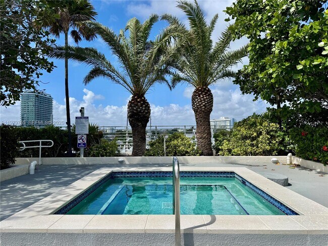 Building Photo - 7330 Ocean Terrace