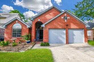 Building Photo - 4 bedrooms home in the heart of Copperfield