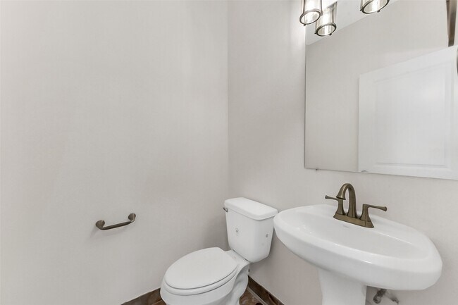 Building Photo - 13534 Wembley Heights Dr