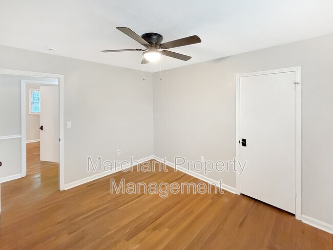 Building Photo - 15 Wood Cir