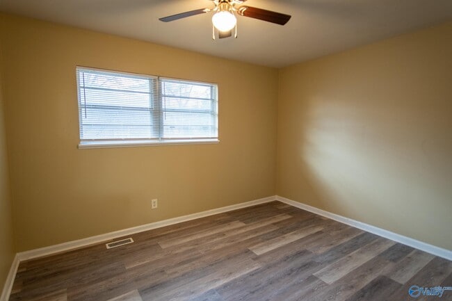 Building Photo - 3104 Cumbres Cir NW