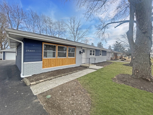 Building Photo - 15409 S Union Pl