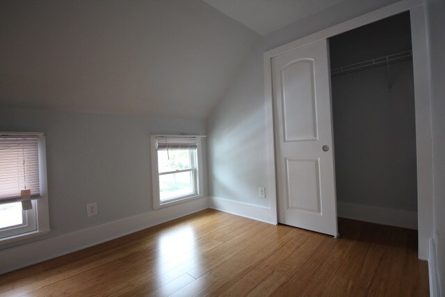 Building Photo - 117 Perrin St