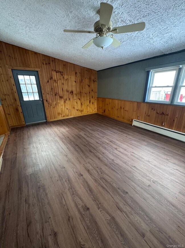 Building Photo - 709 Tower Ave