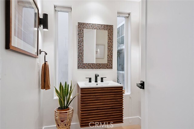 Building Photo - 6410 Lunita Rd