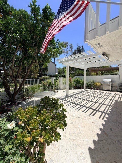Building Photo - 4682 Sierra Tree Ln
