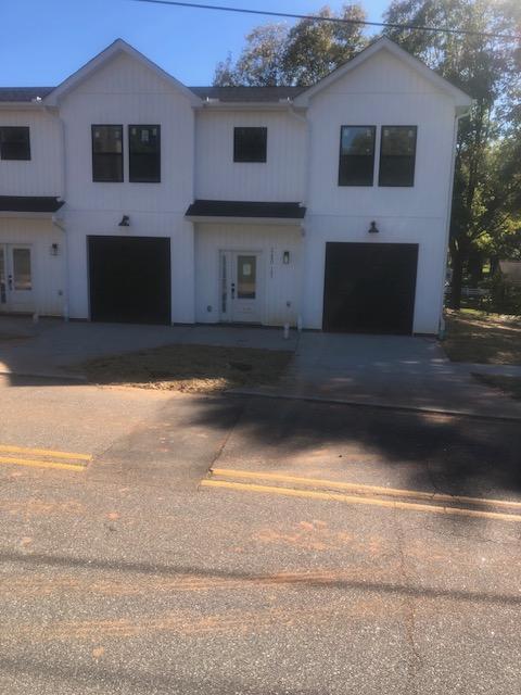 Building Photo - 2280 15th Ave NE