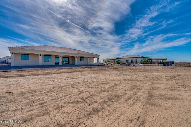Building Photo - 22926 W La Mirada Dr