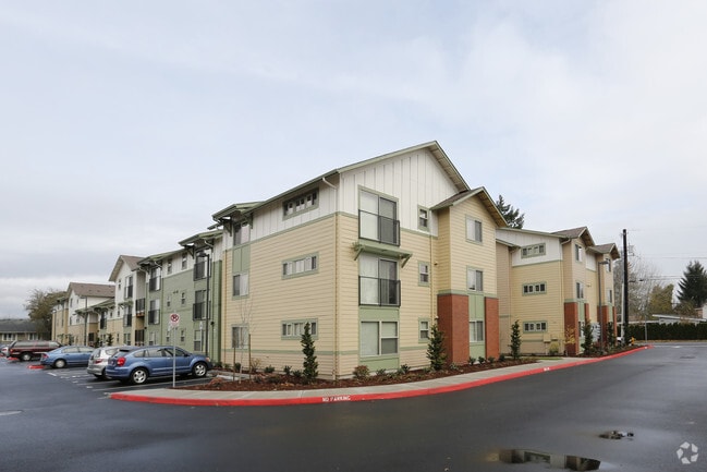 Building Photo - Franklin and Tucker Apartments