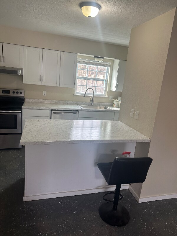 Building Photo - 1603 Azalea Cir