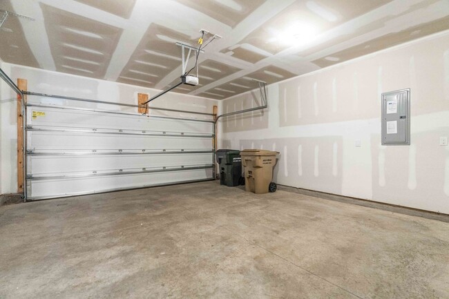 Building Photo - 68 Ripple Wy