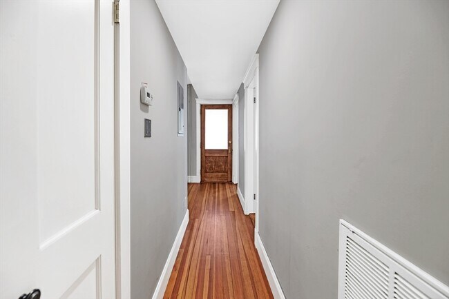 Building Photo - 79 Perkins St