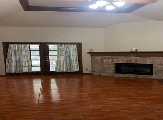 Building Photo - 1119 Meadowvale Dr