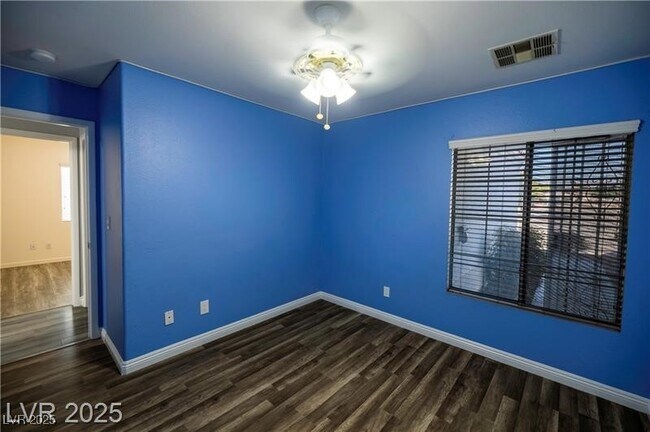 Building Photo - 4720 Painted Hills St