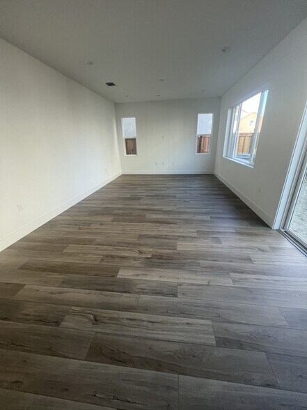 Building Photo - 3190 Workman Ave