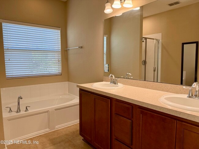 Building Photo - 786 Mosswood Chase