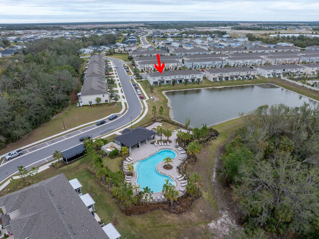 Overhead steps to the pool - 6111 Fairmont Ln